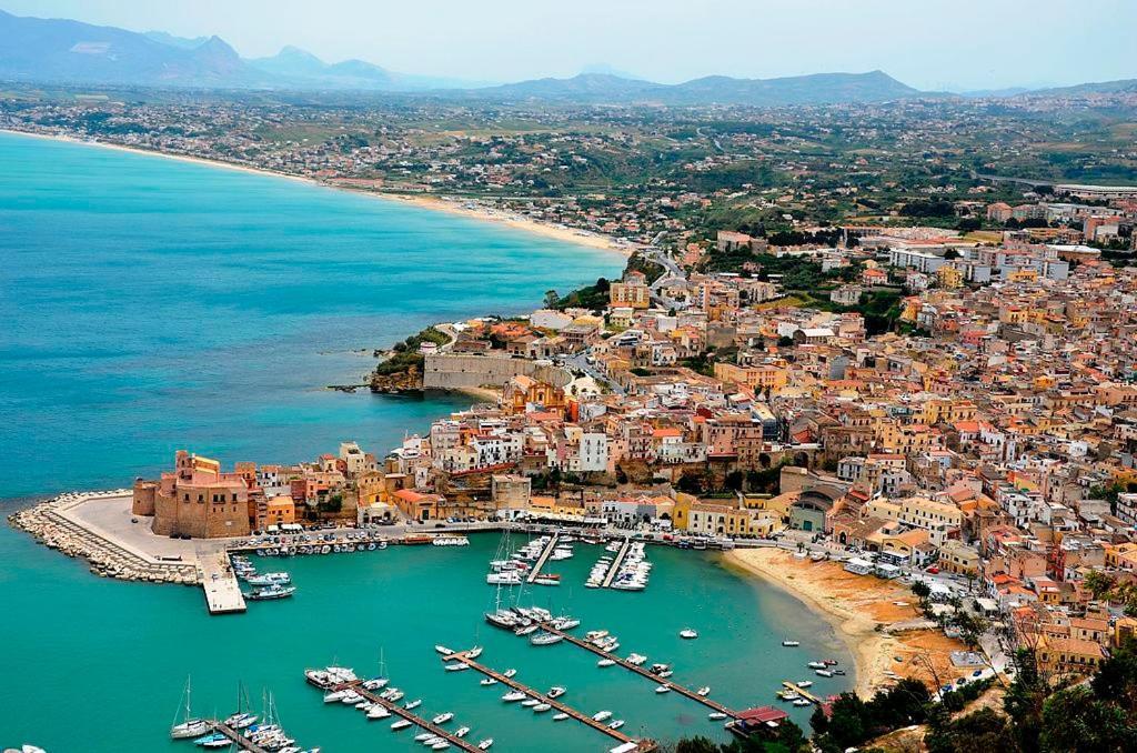 Fronte Mare Villa Castellammare del Golfo Exterior photo